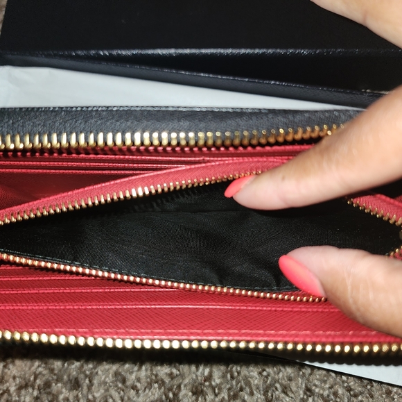 Prada Saffiano Lux Zipper Wallet - Picture 6 of 7